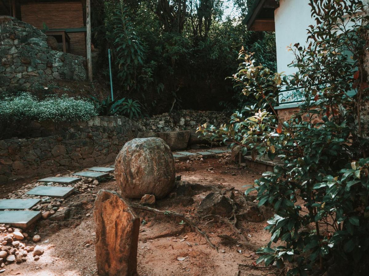 Arawe Retreat Villa Ella Bagian luar foto